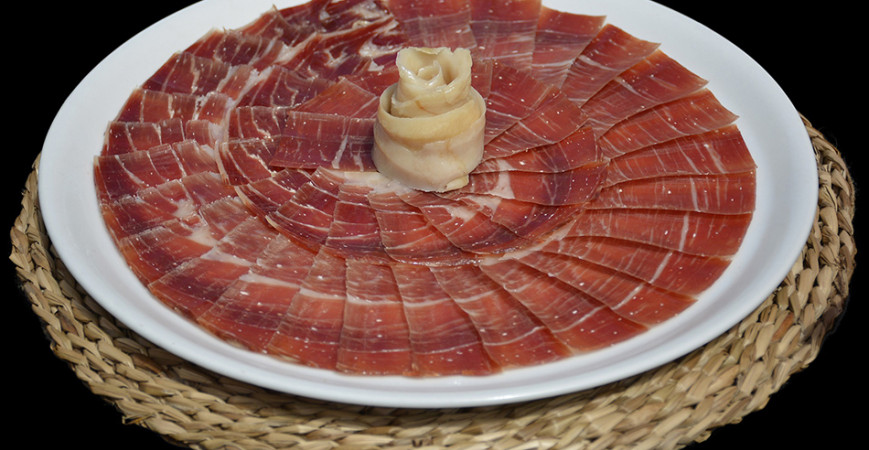 Tips when cutting ham